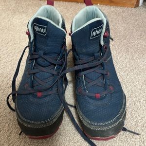 Ahnu waterproof hiking boots women size 7